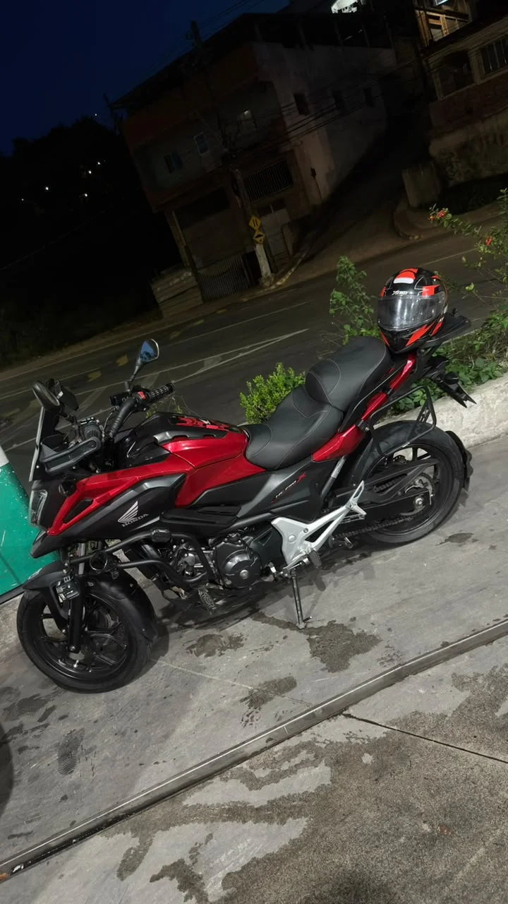 Moto de Ikaro